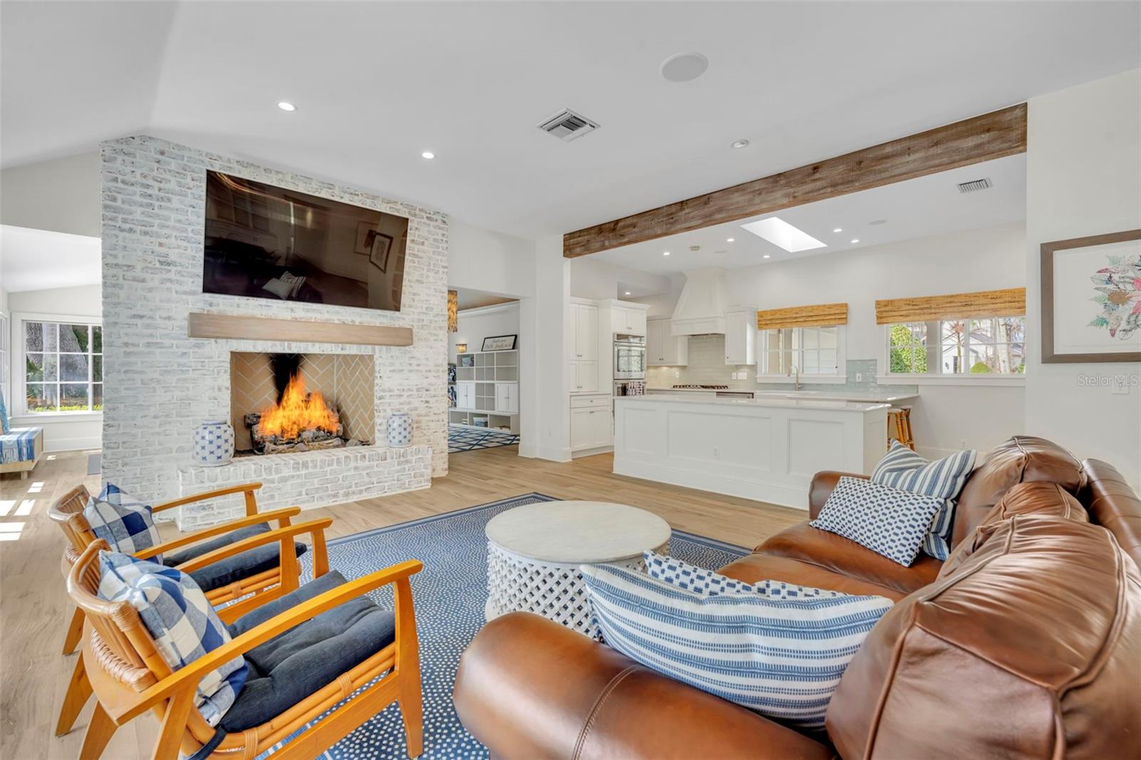 Image 10 of 58 For 700 Pinetree Road