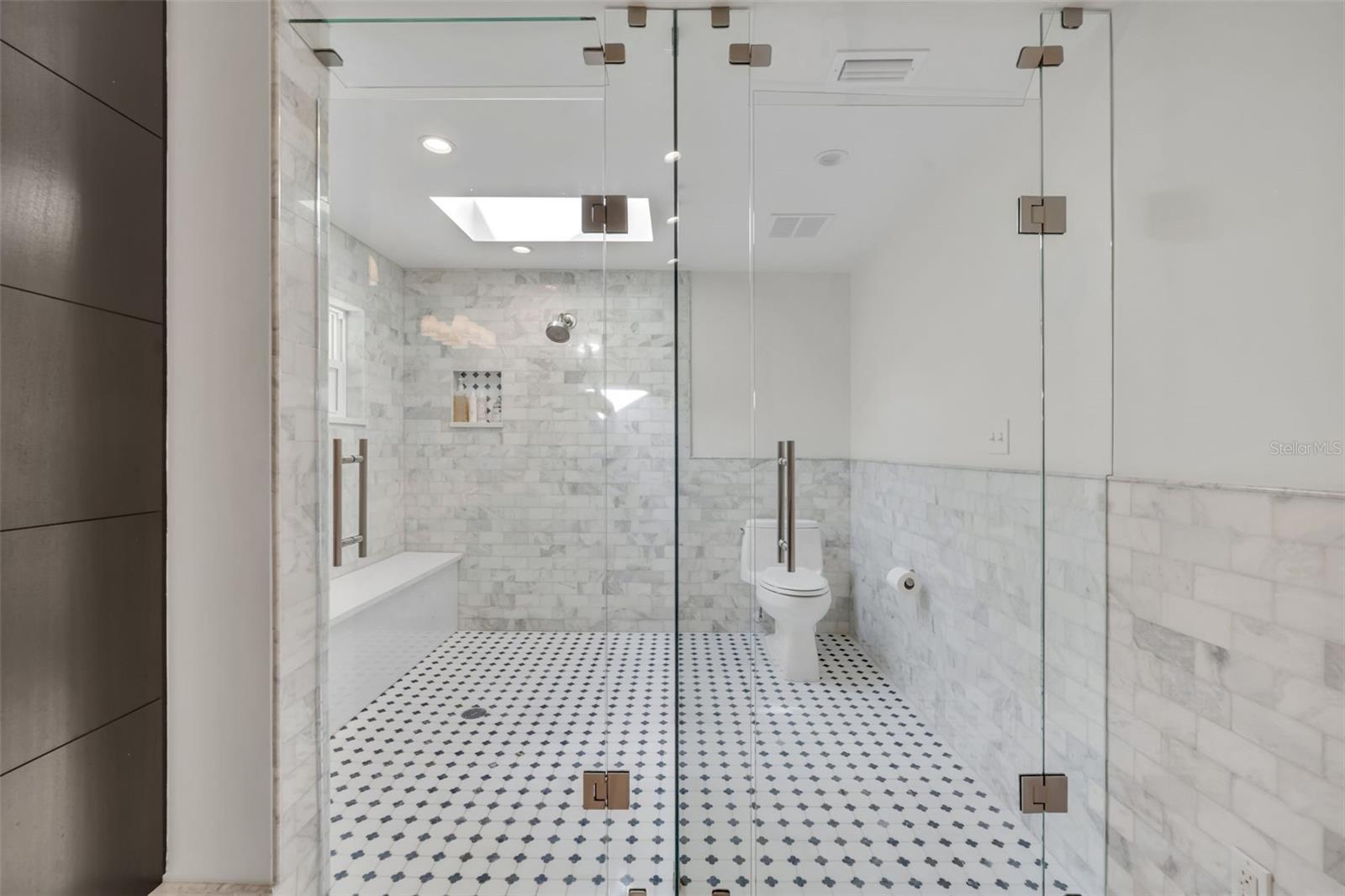 Image 32 of 58 For 700 Pinetree Road