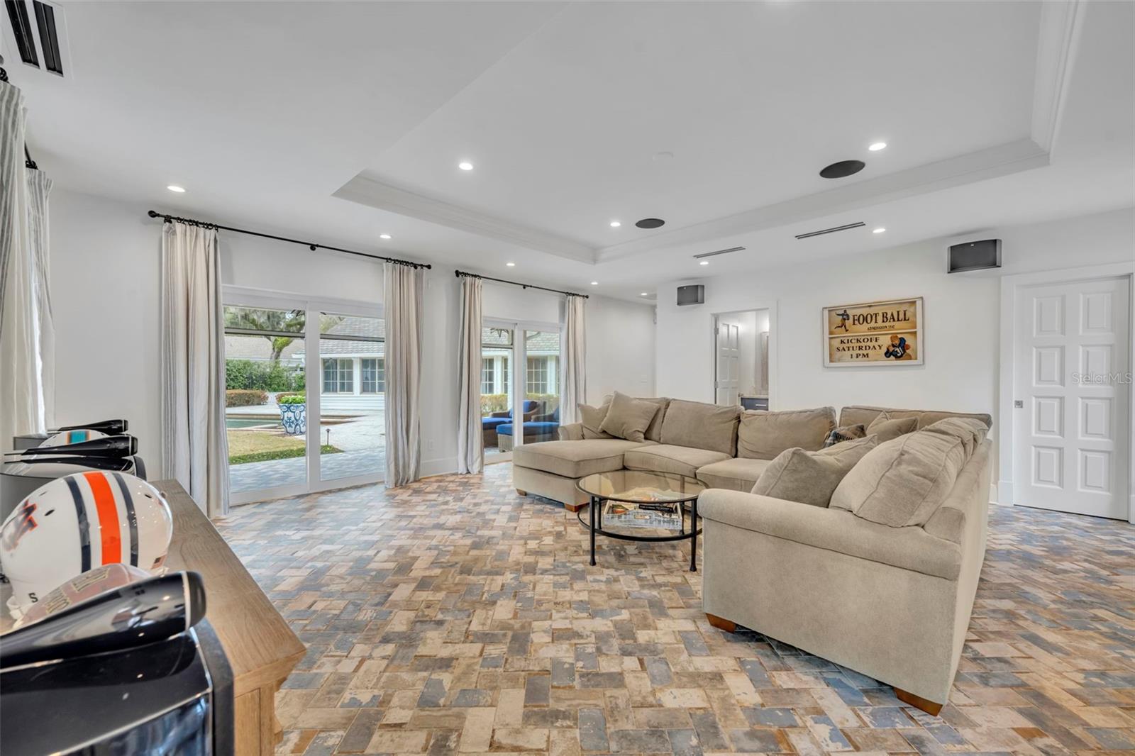 Image 45 of 58 For 700 Pinetree Road