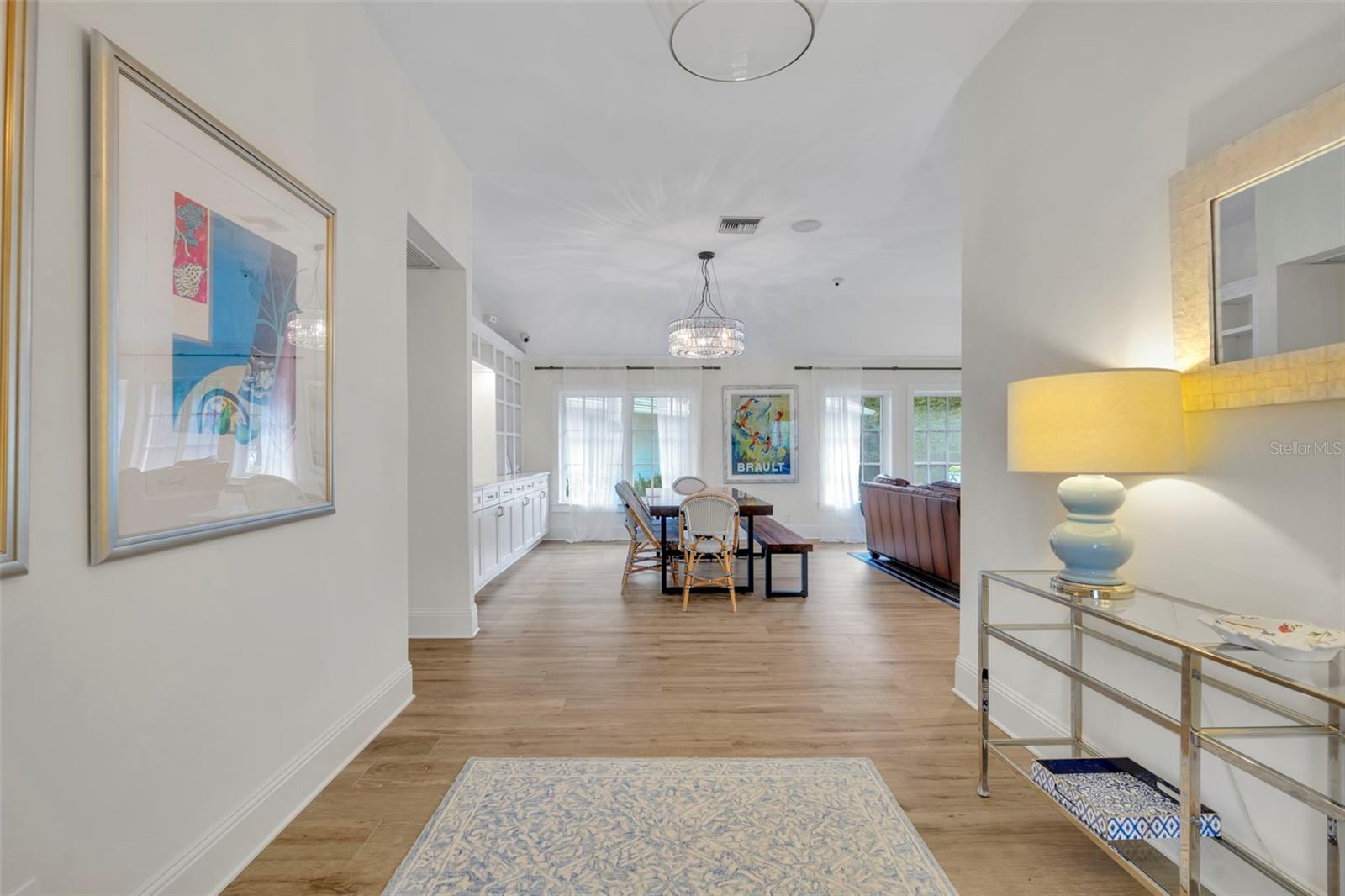 Image 5 of 58 For 700 Pinetree Road