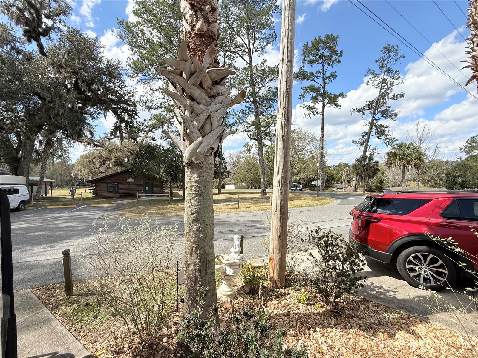 Image 18 of 68 For 2875 102nd Avenue Road