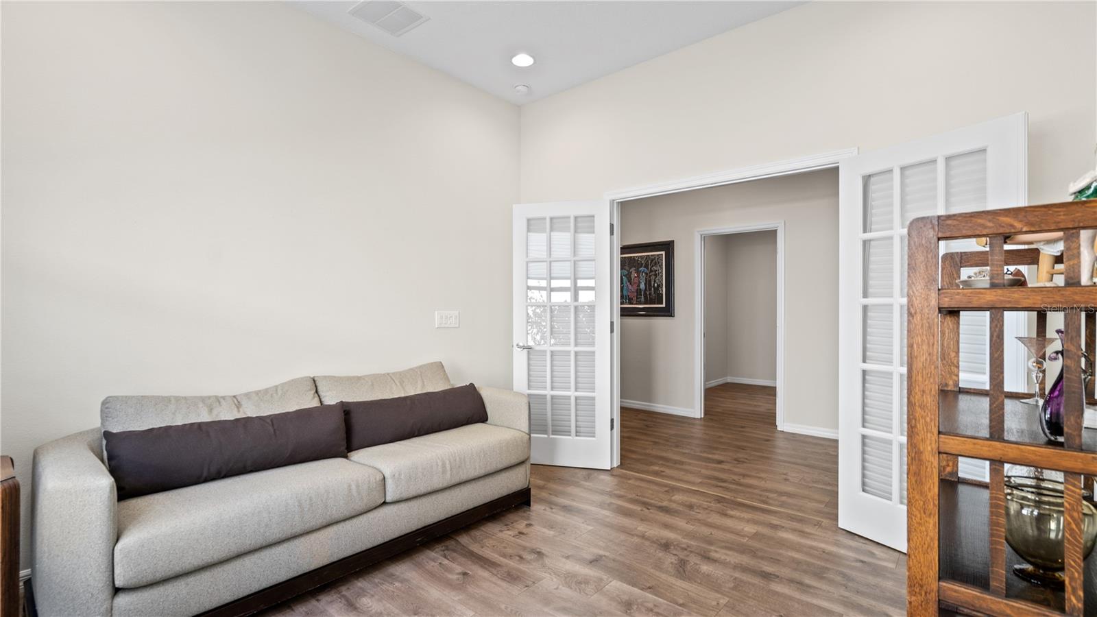 Image 40 of 100 For 7956 Hanson Bay Place