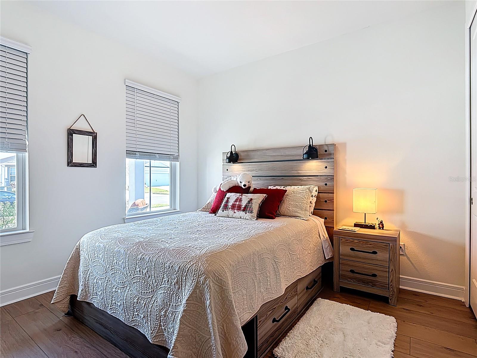 Image 30 of 71 For 6362 Shimmering Shores Lane