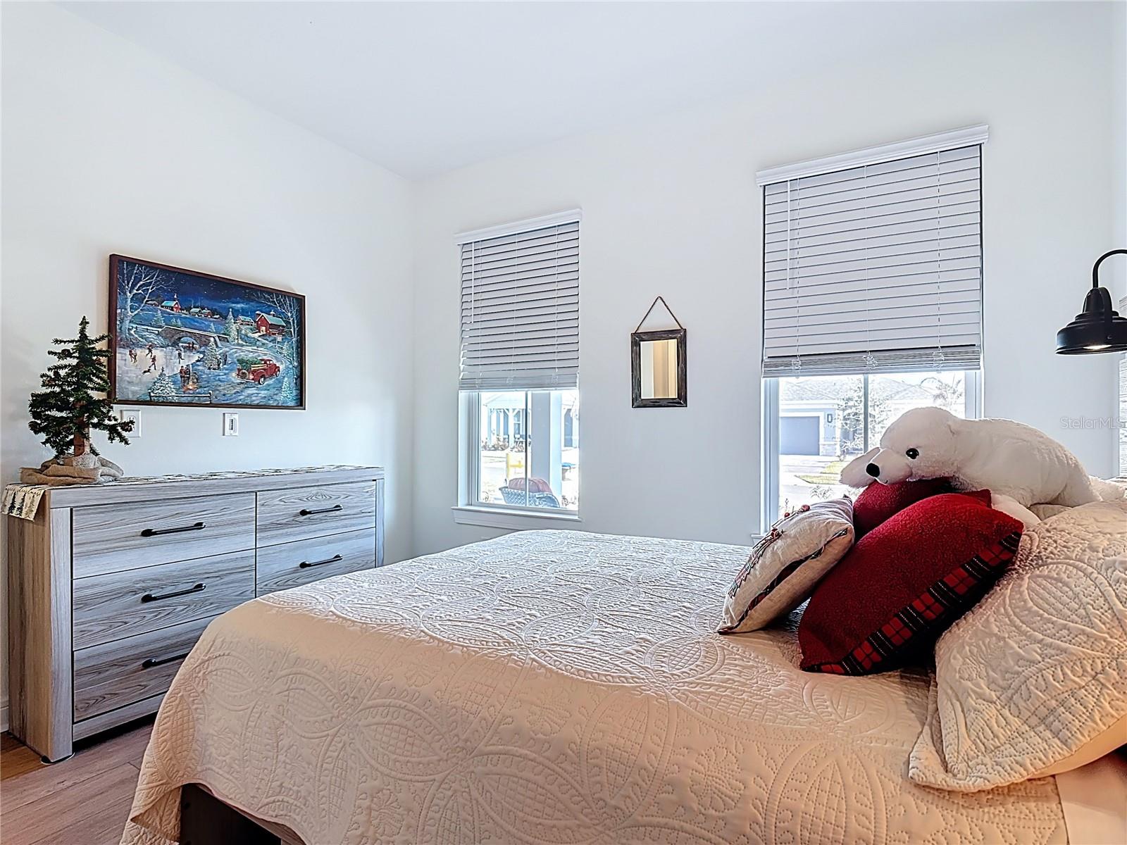 Image 31 of 71 For 6362 Shimmering Shores Lane