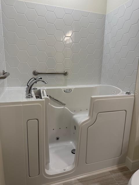 Image 35 of 71 For 6362 Shimmering Shores Lane