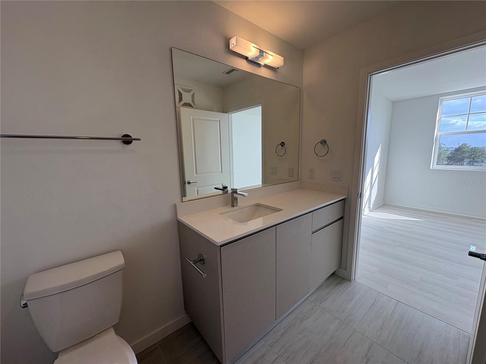 Image 13 of 14 For 5587 Millenia Park Blvd  524