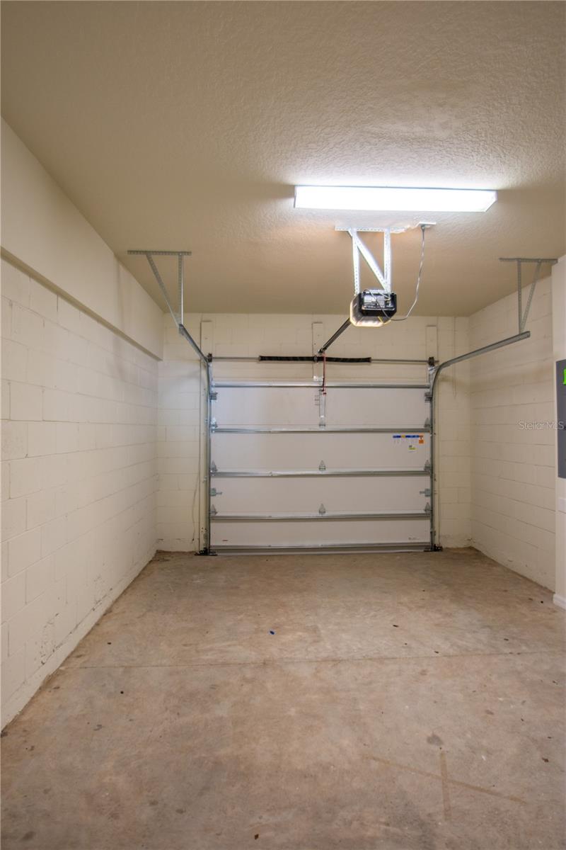 Image 14 of 38 For 3912 Plainview Drive