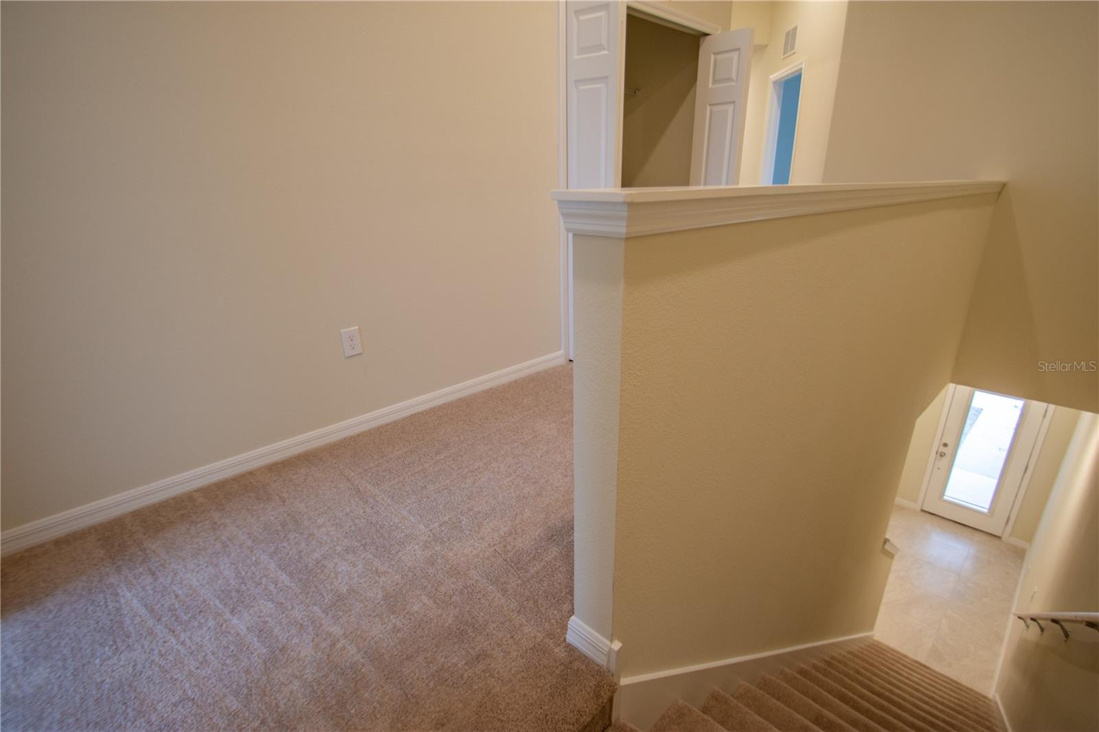 Image 5 of 38 For 3912 Plainview Drive