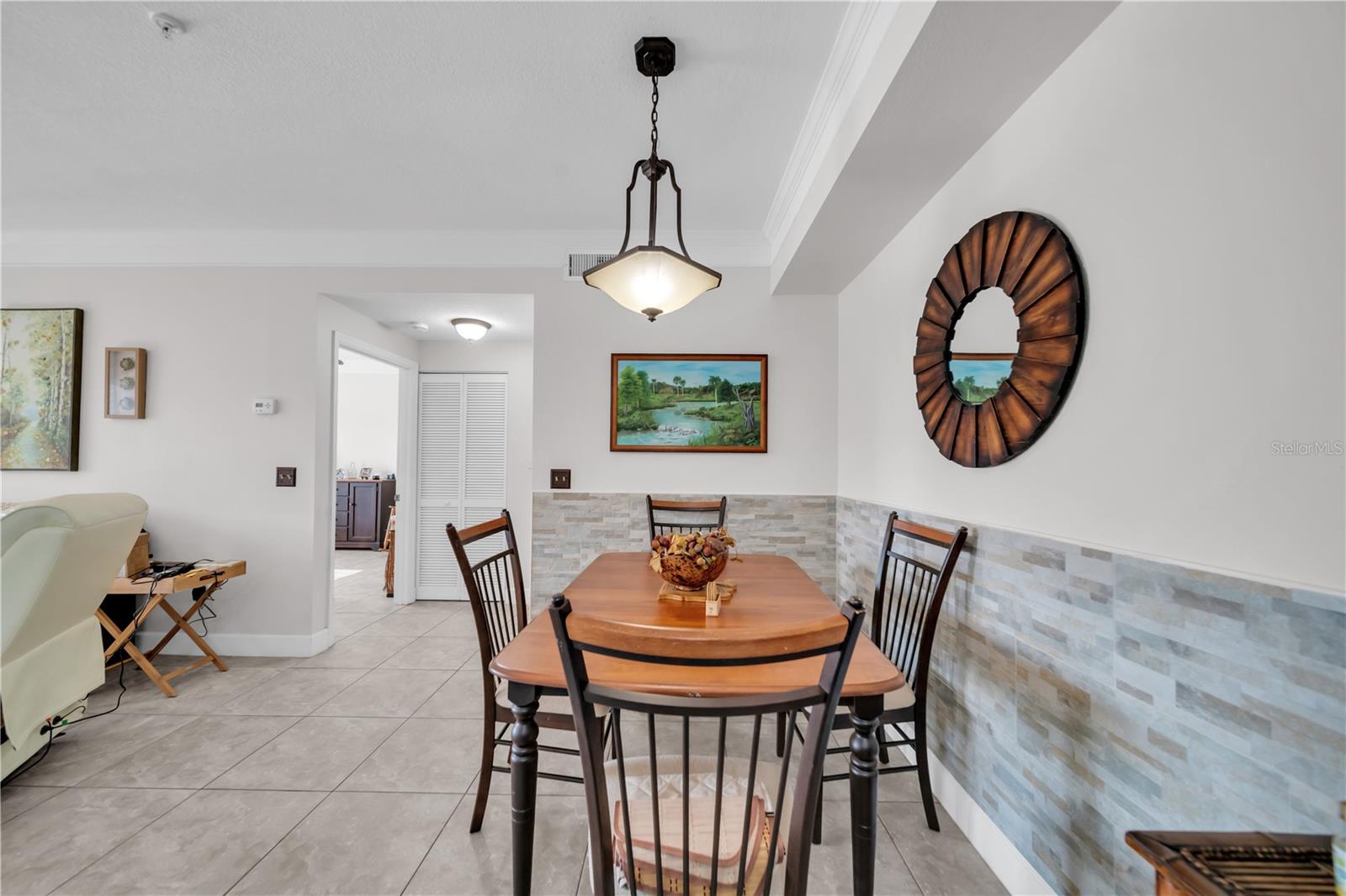 Image 16 of 37 For 11550 Villa Grand  1315