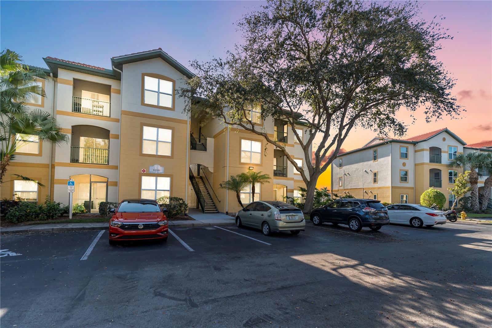 Image 2 of 37 For 11550 Villa Grand  1315