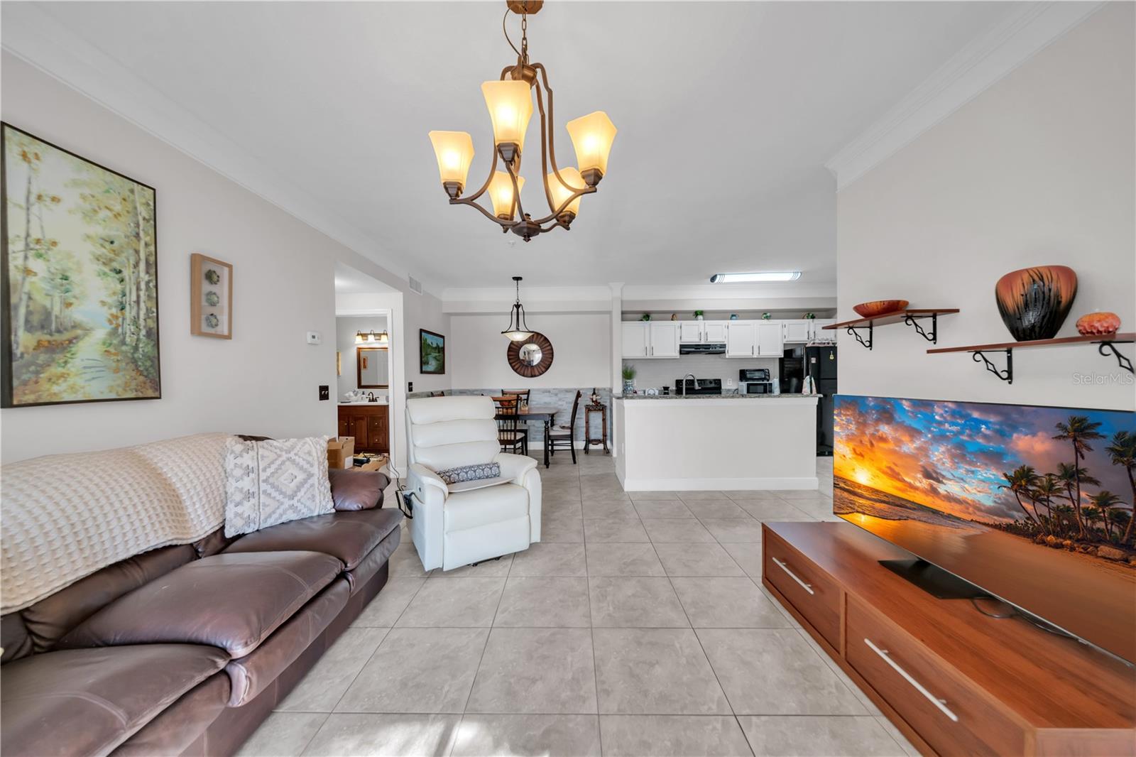 Image 23 of 37 For 11550 Villa Grand  1315