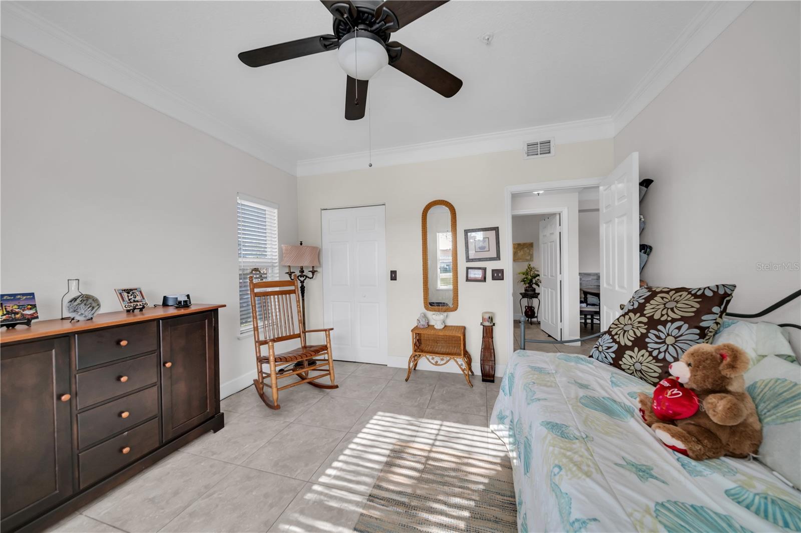 Image 26 of 37 For 11550 Villa Grand  1315