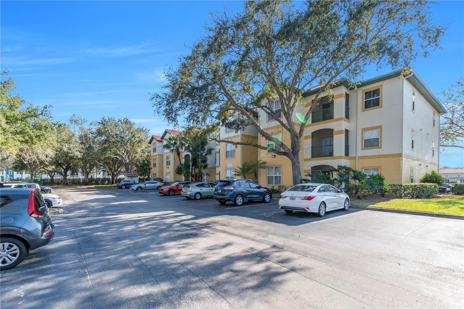 Image 8 of 37 For 11550 Villa Grand  1315