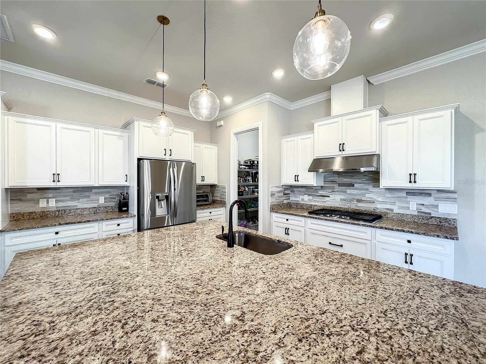 Image 23 of 83 For 1339 Patterson Terrace