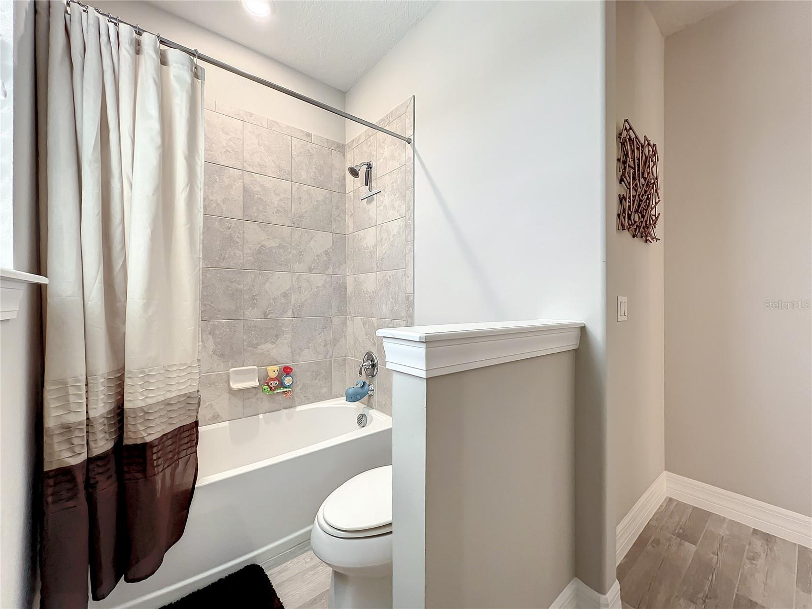 Image 61 of 83 For 1339 Patterson Terrace