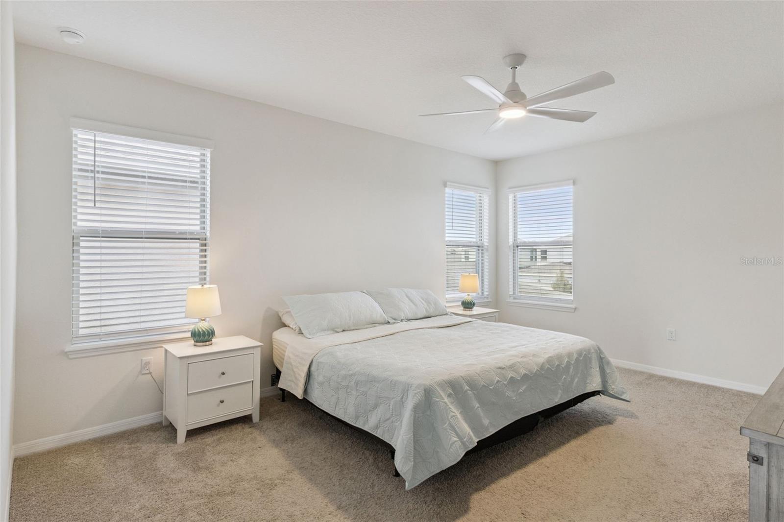 Image 25 of 63 For 15878 Moonlight Bay Street