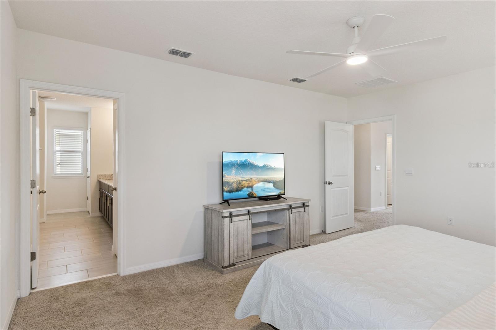 Image 26 of 63 For 15878 Moonlight Bay Street