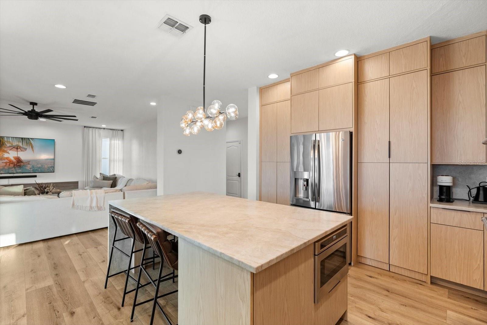 Listing photo id 17 for 1107 White Water Bay Drive