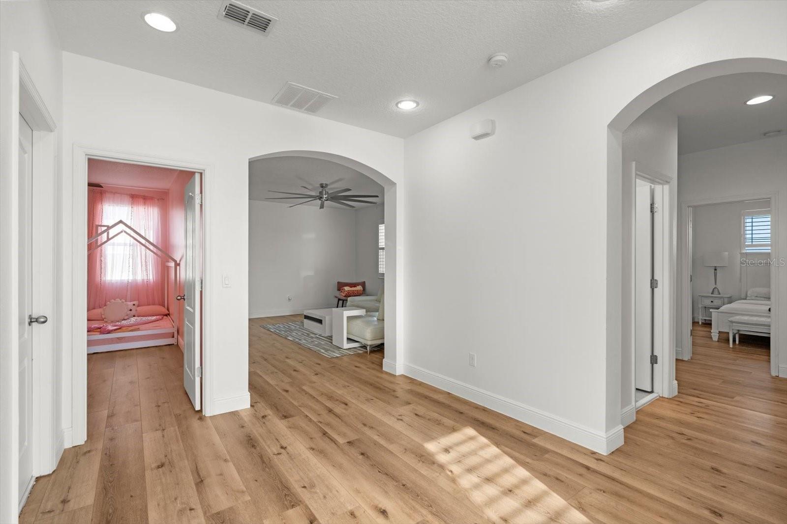 Listing photo id 30 for 1107 White Water Bay Drive