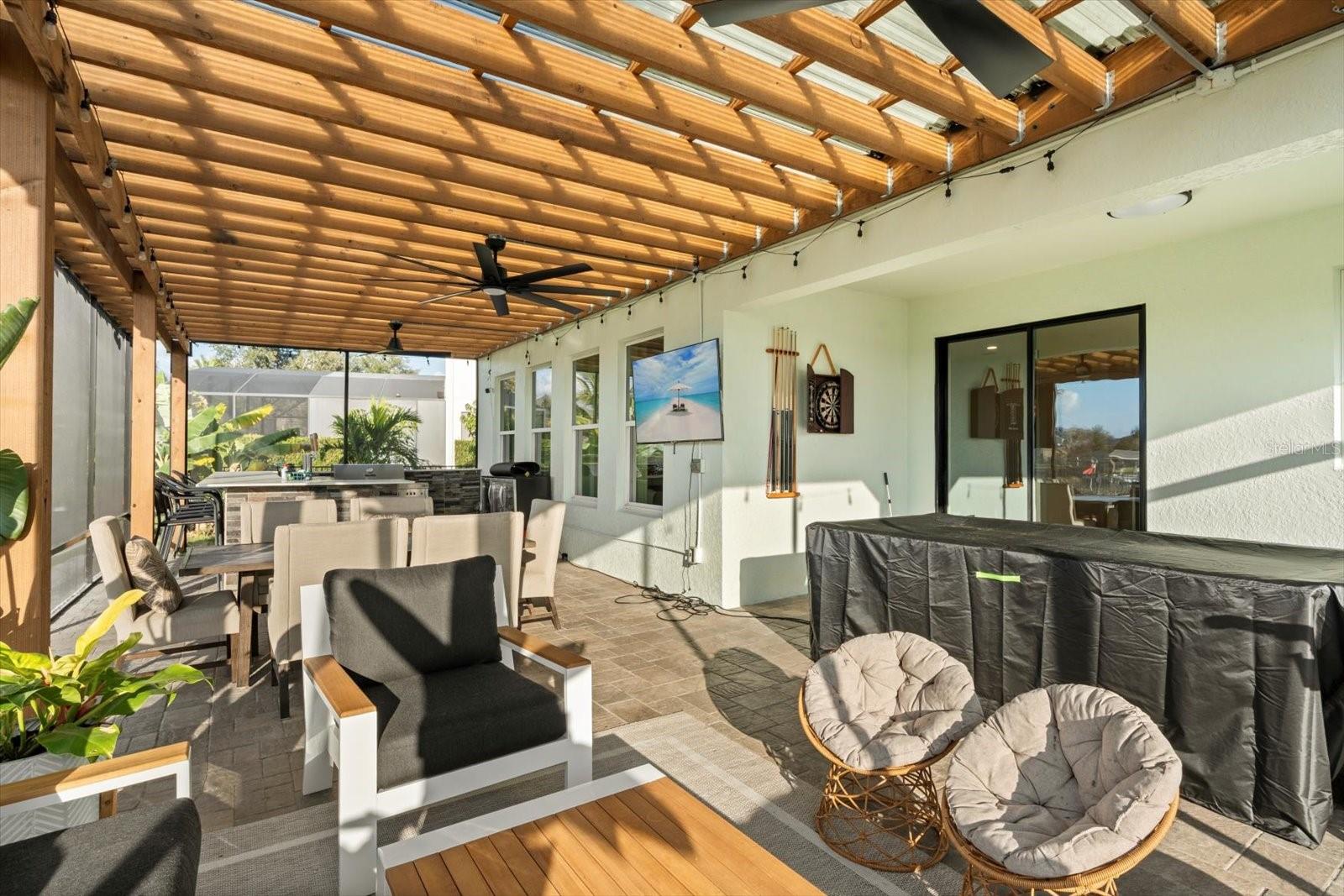 Listing photo id 50 for 1107 White Water Bay Drive