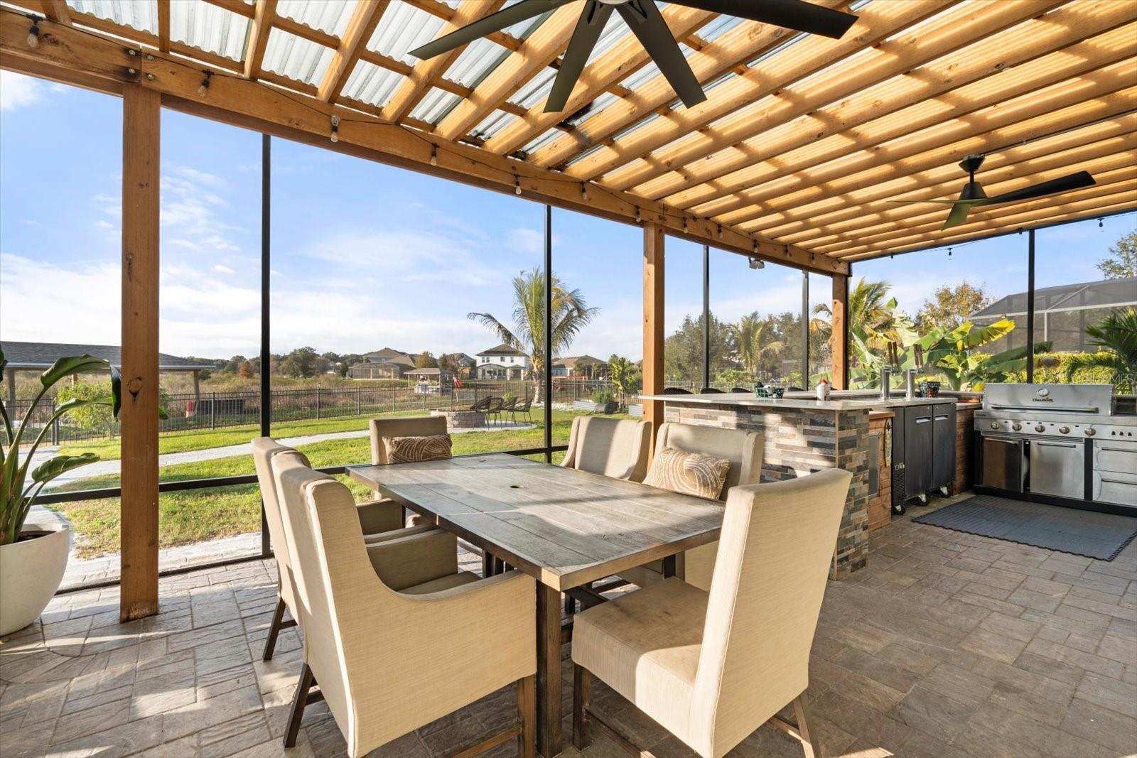 Listing photo id 51 for 1107 White Water Bay Drive