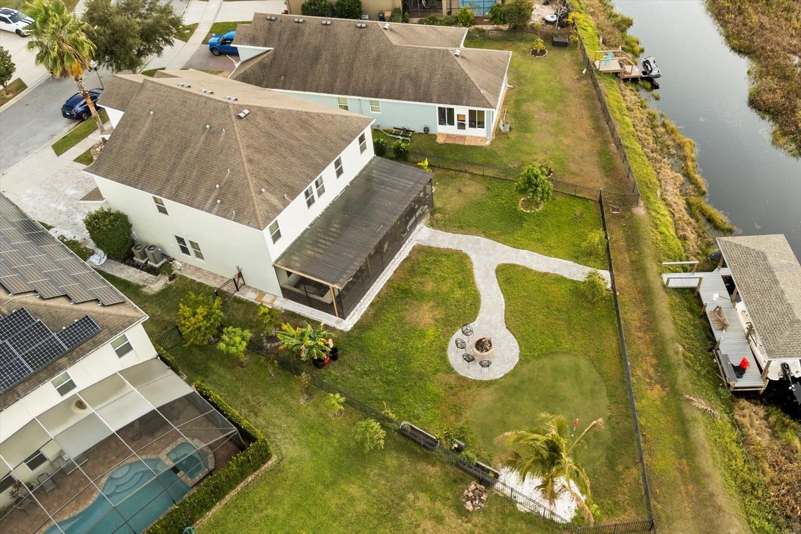 Listing photo id 57 for 1107 White Water Bay Drive