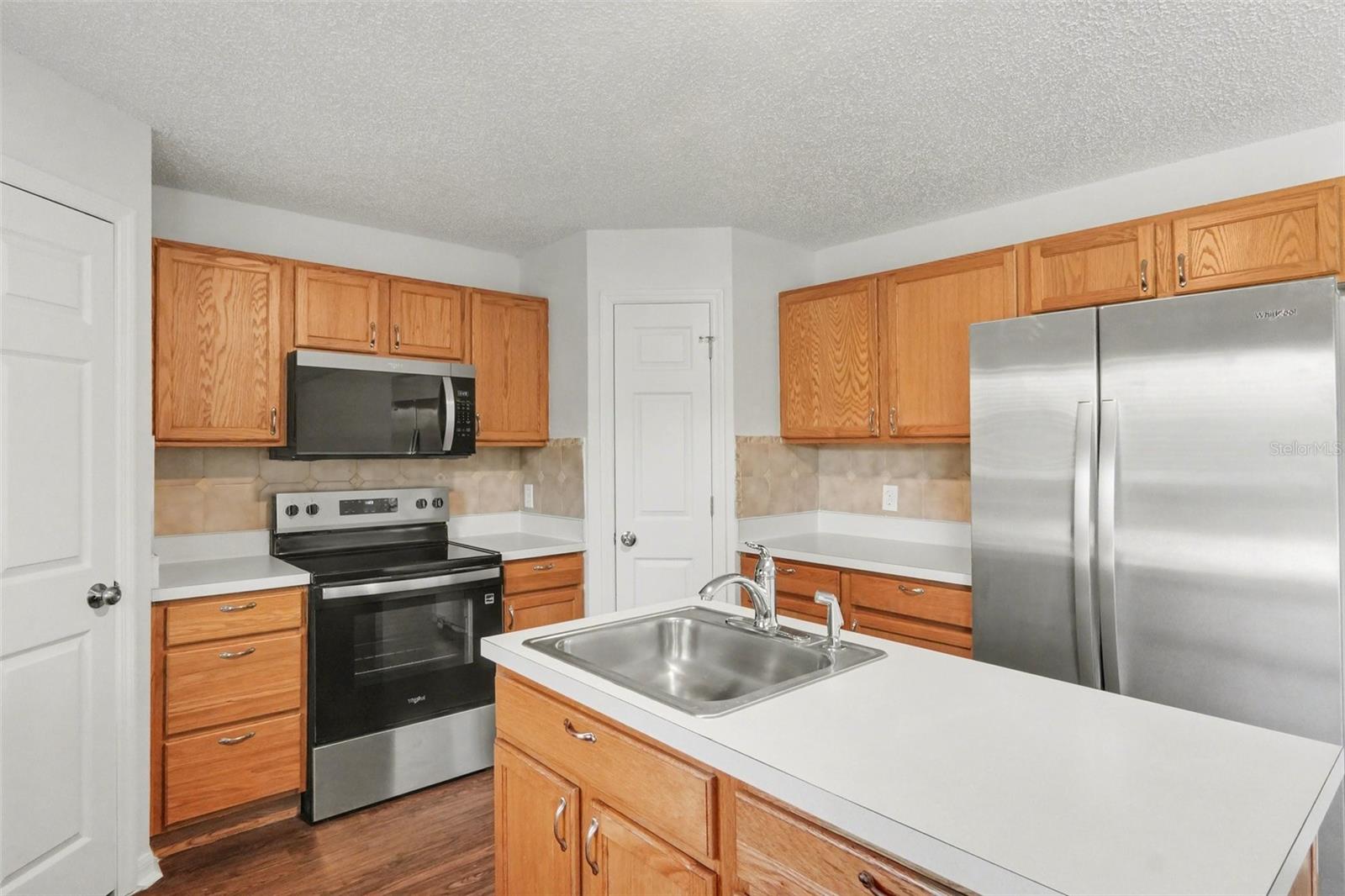 Image 15 of 29 For 16452 Corner Lake Drive