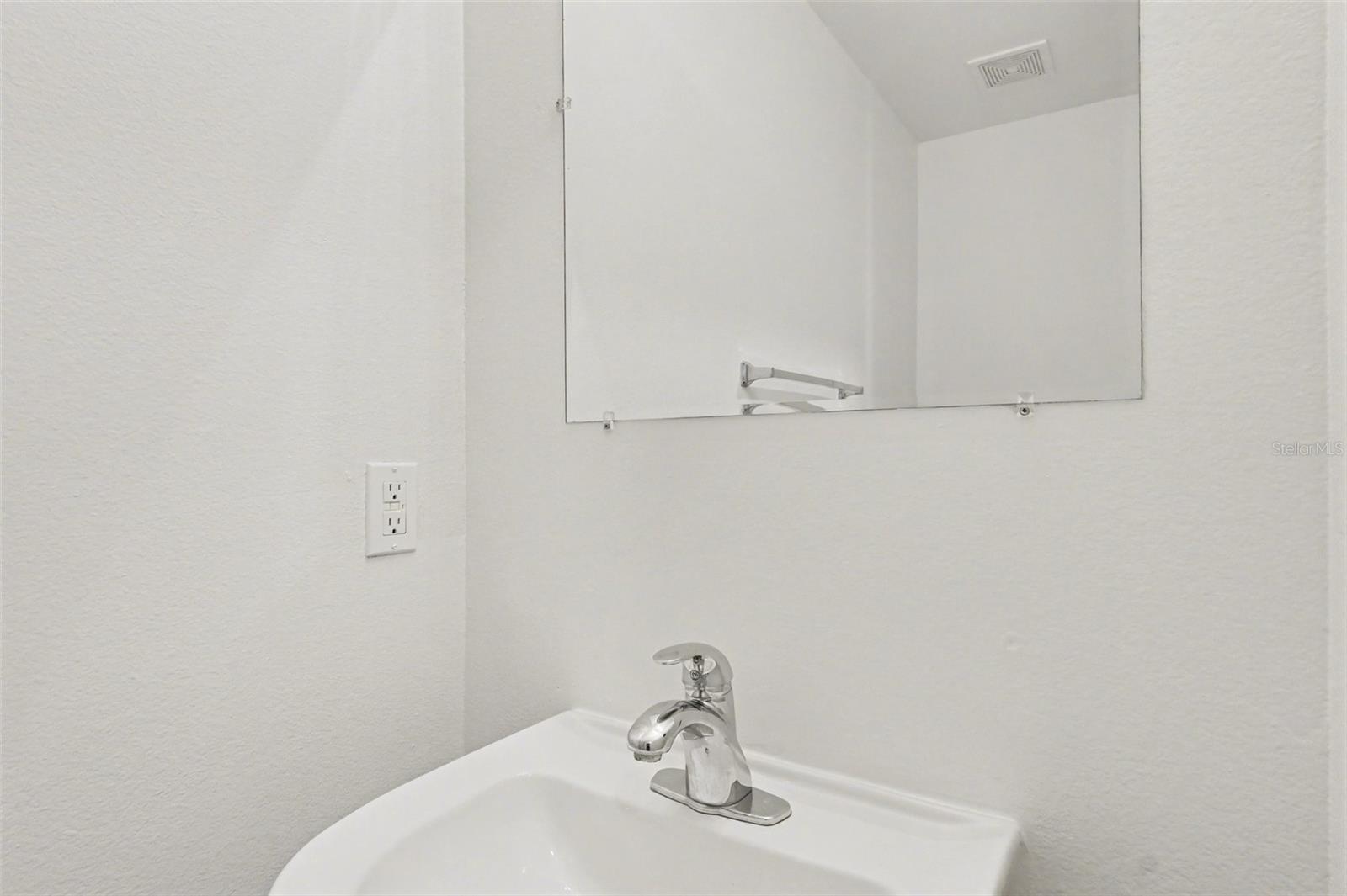 Image 19 of 29 For 16452 Corner Lake Drive