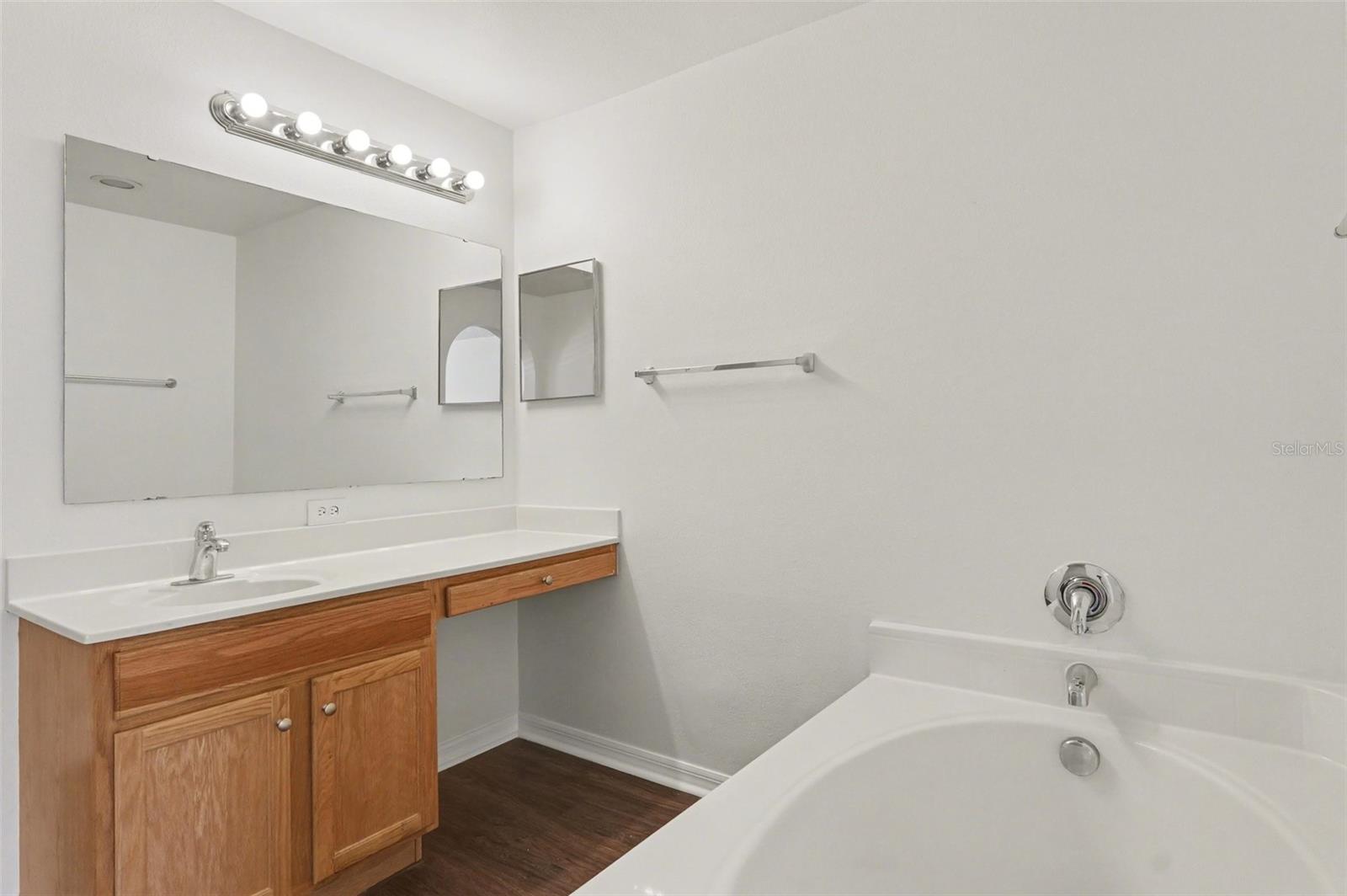 Image 23 of 29 For 16452 Corner Lake Drive