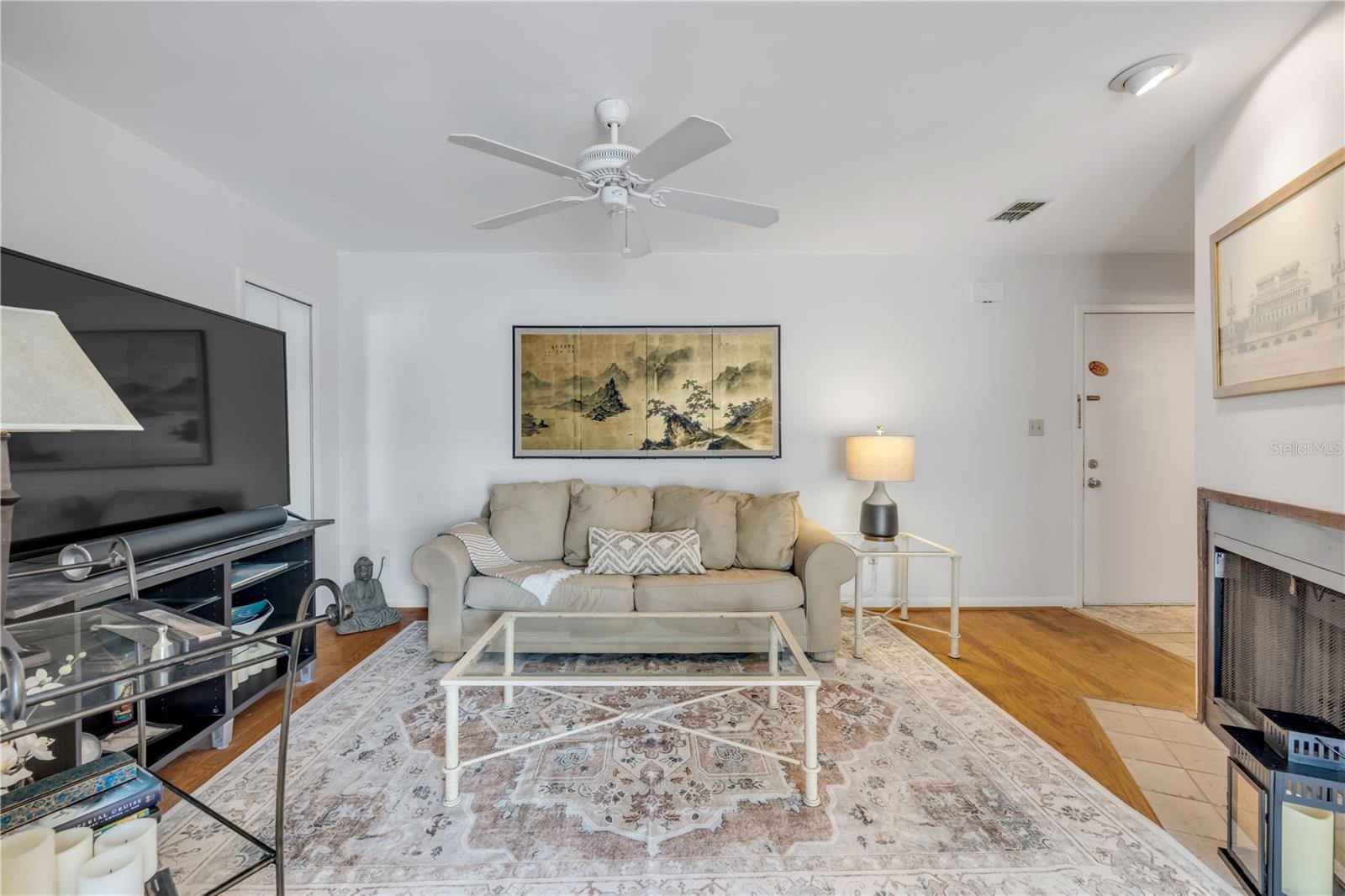 Image 11 of 37 For 1120 Portland Avenue 9