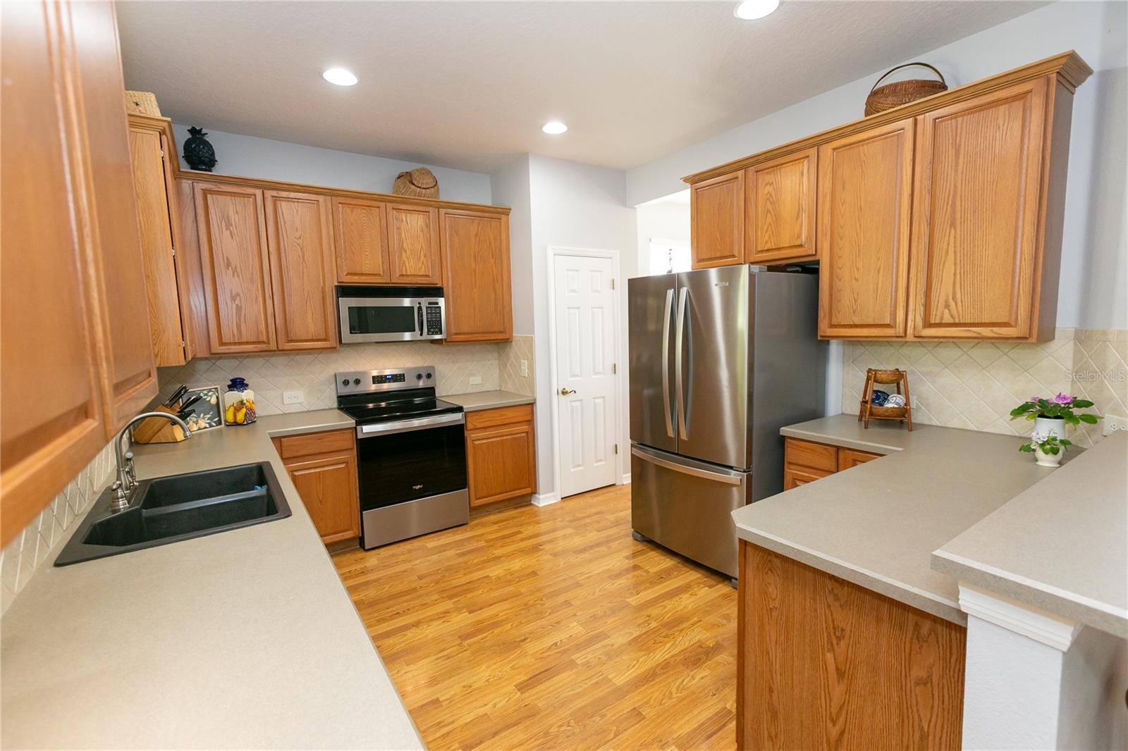 Image 8 of 44 For 1233 Stone Harbour Road