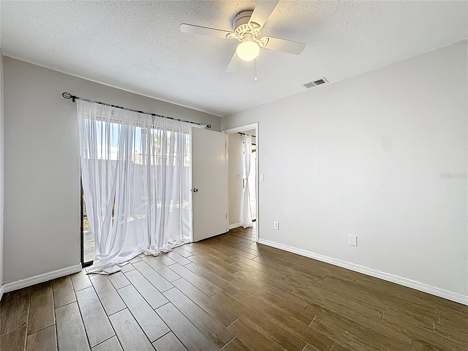 Image 15 of 29 For 1515 Winter Green Boulevard