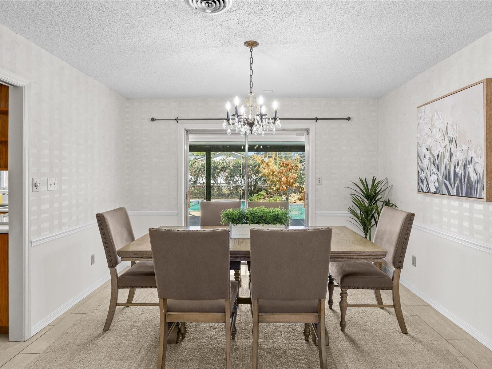 Image 17 of 46 For 2625 Summerfield Road