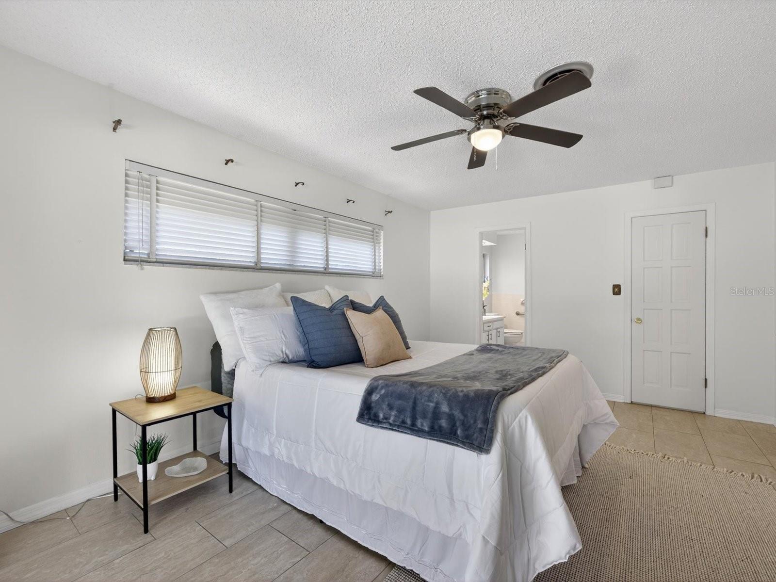 Image 18 of 46 For 2625 Summerfield Road