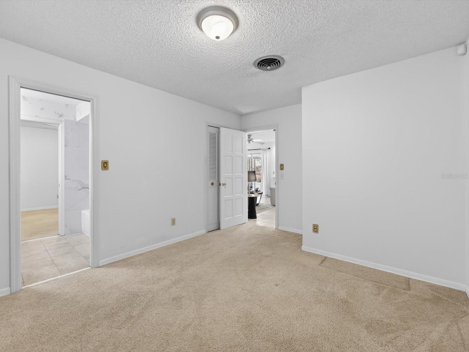 Image 23 of 46 For 2625 Summerfield Road