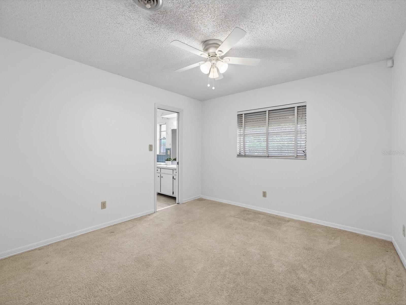 Image 26 of 46 For 2625 Summerfield Road