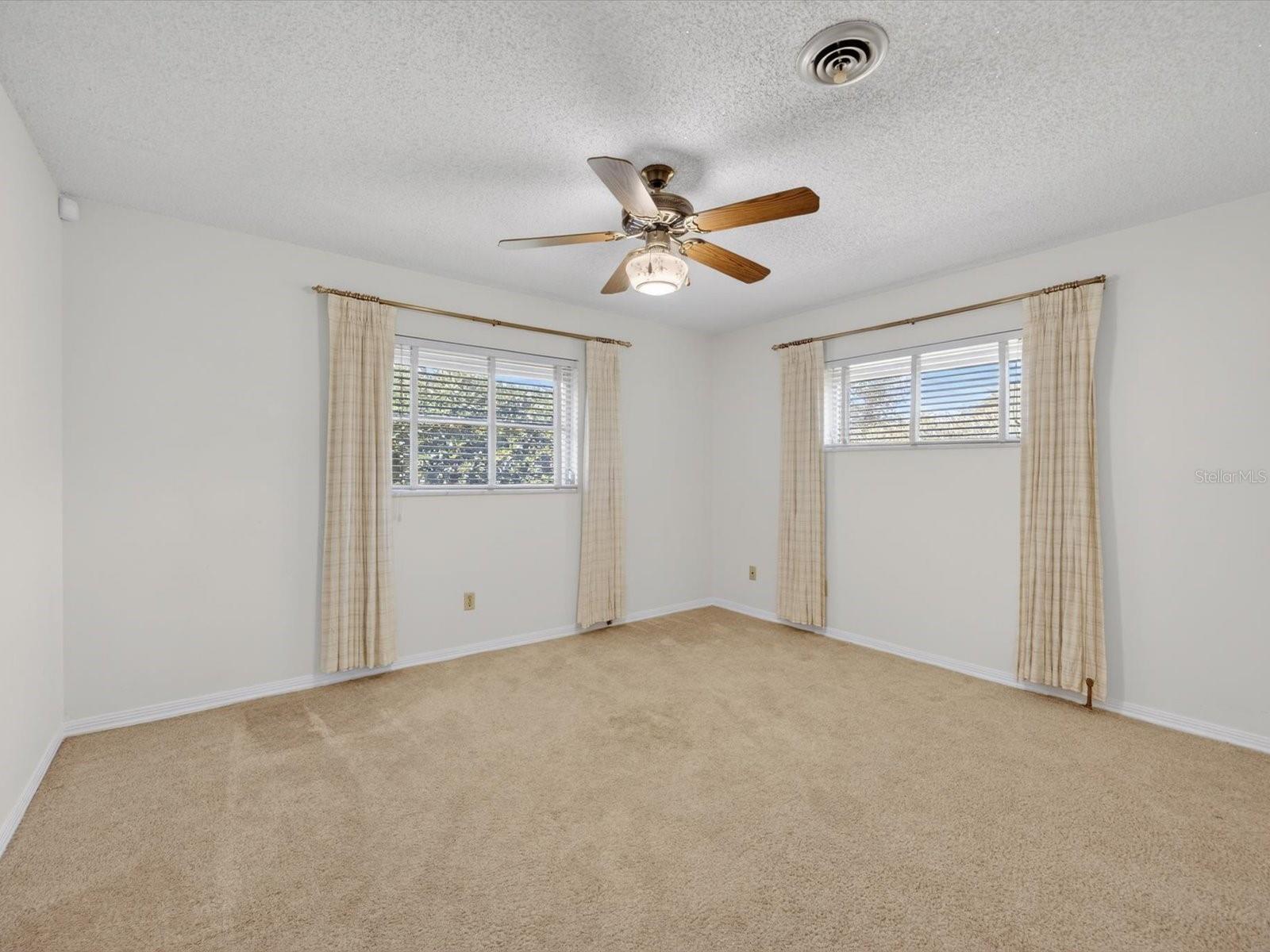 Image 28 of 46 For 2625 Summerfield Road