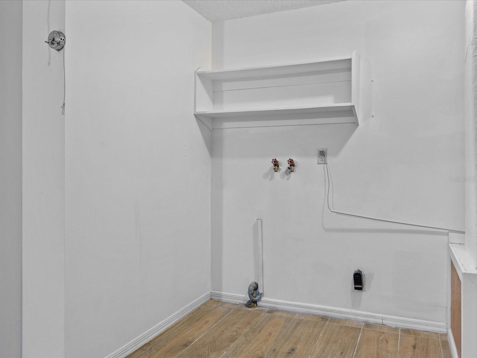 Image 40 of 46 For 2625 Summerfield Road