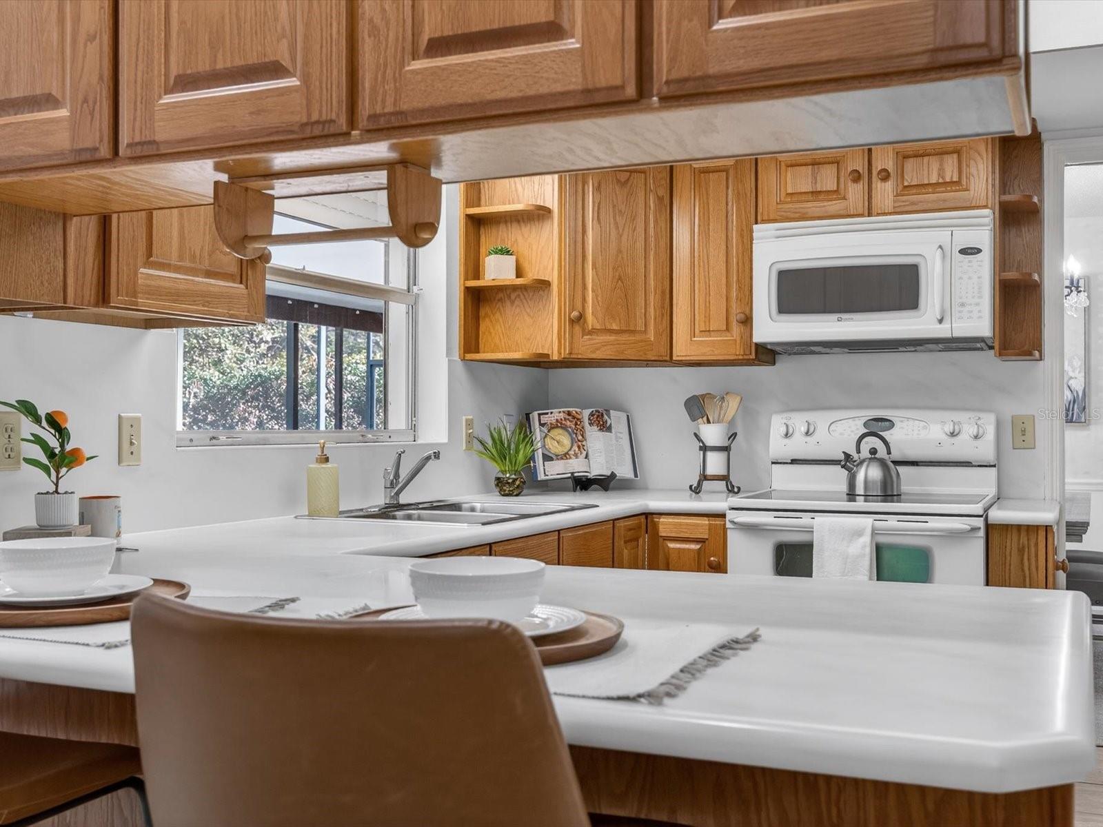 Image 8 of 46 For 2625 Summerfield Road