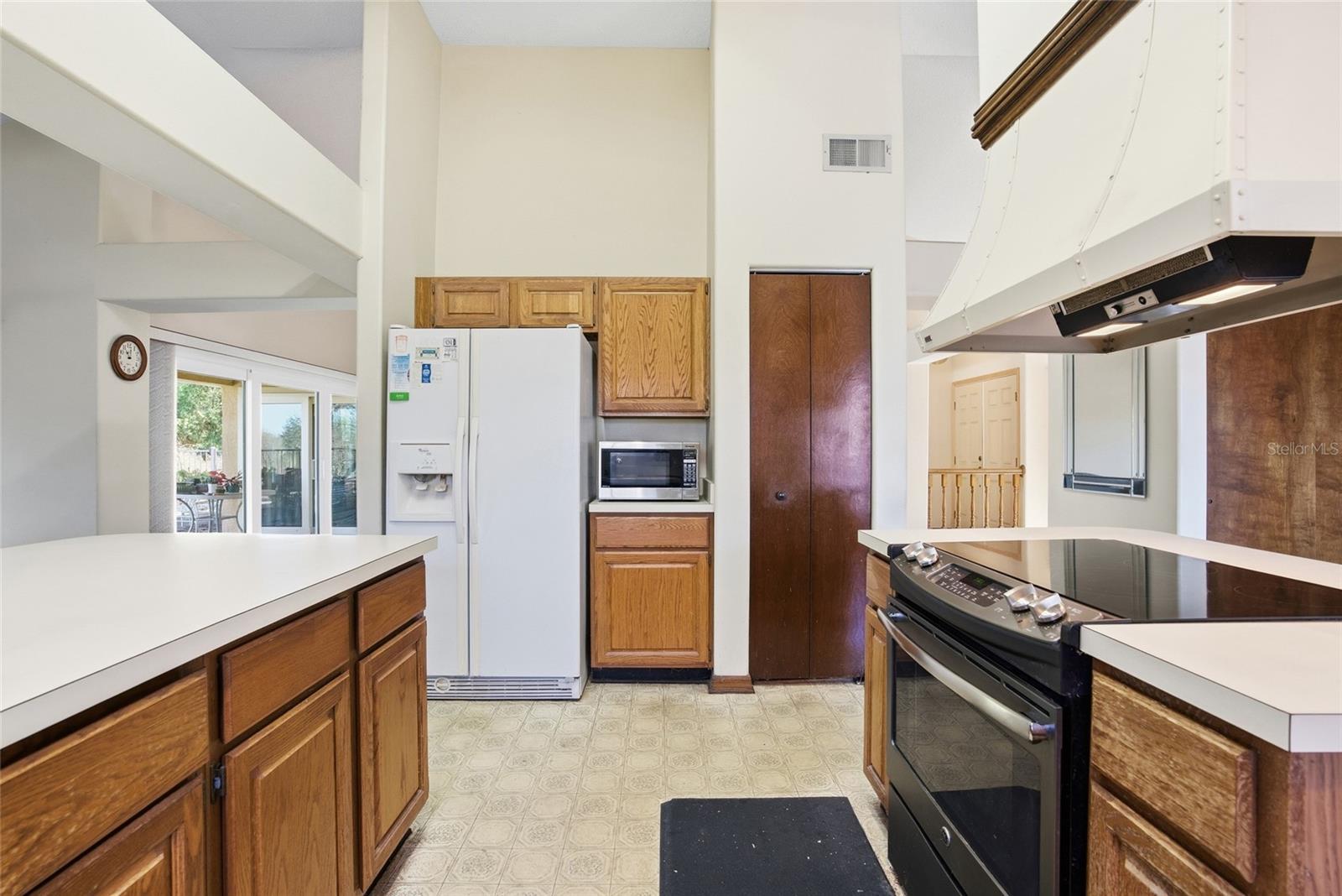 Image 10 of 40 For 10225 Evening Trail Drive