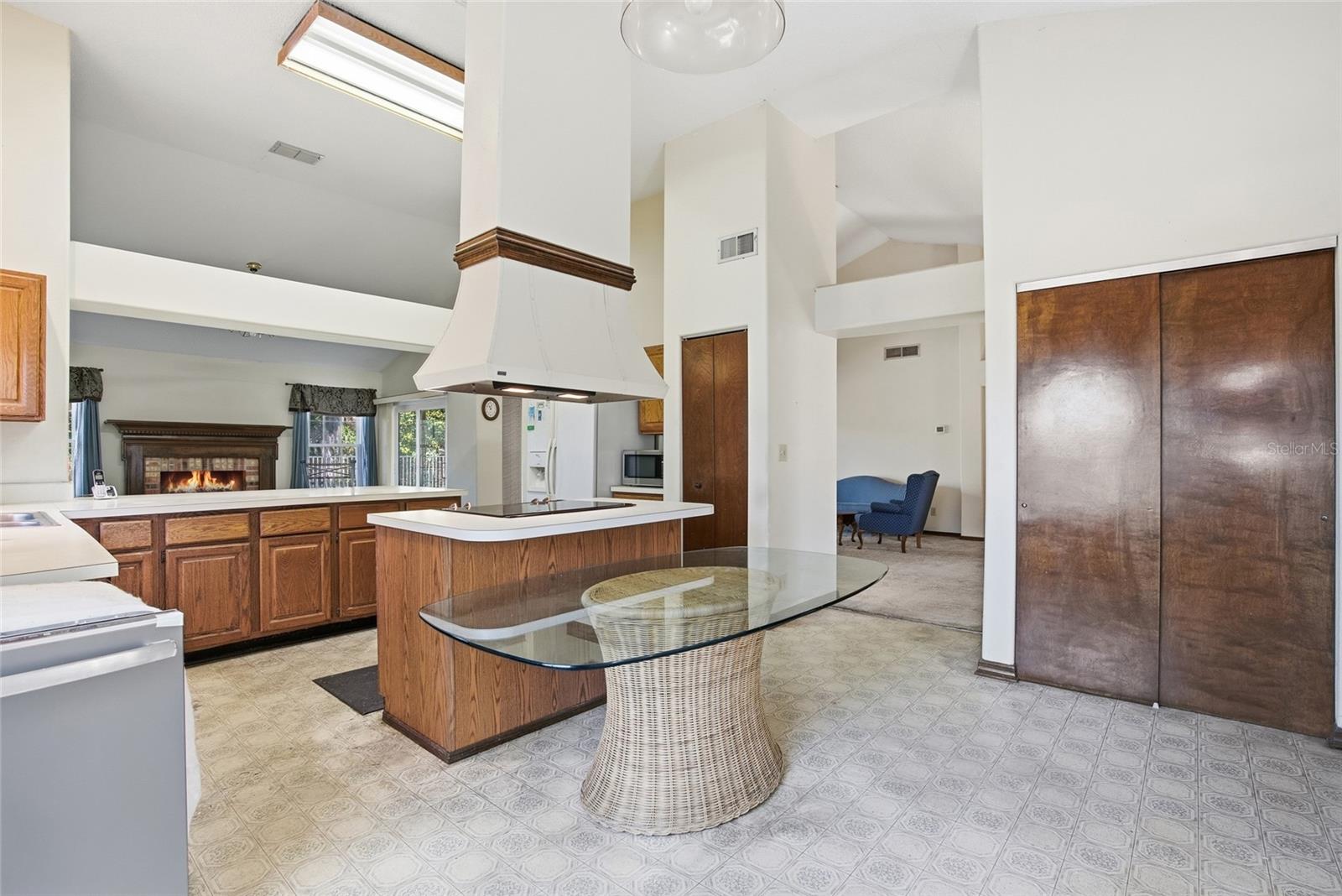 Image 12 of 40 For 10225 Evening Trail Drive