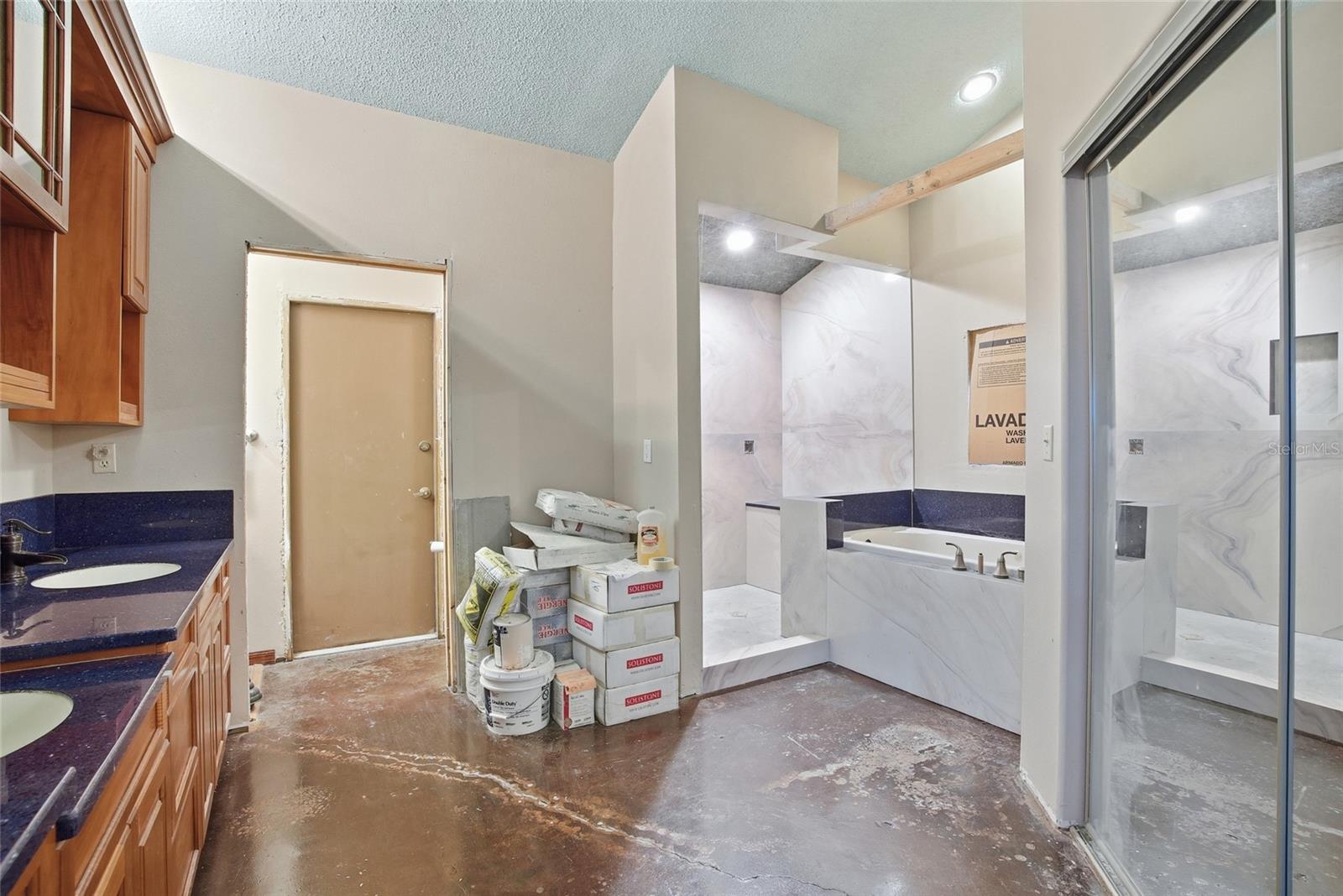 Image 24 of 40 For 10225 Evening Trail Drive