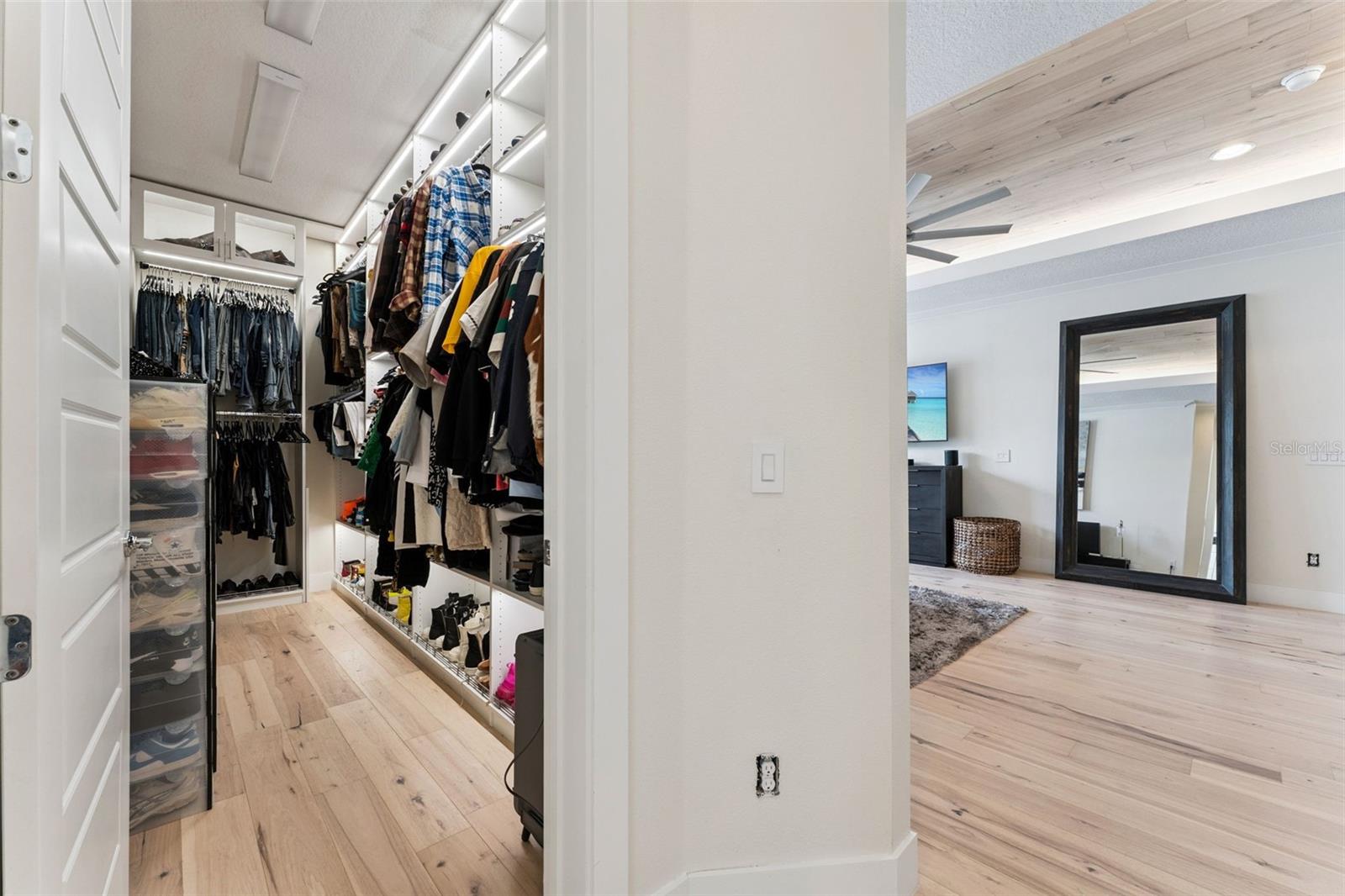 Image 22 of 53 For 12618 Snell Lane