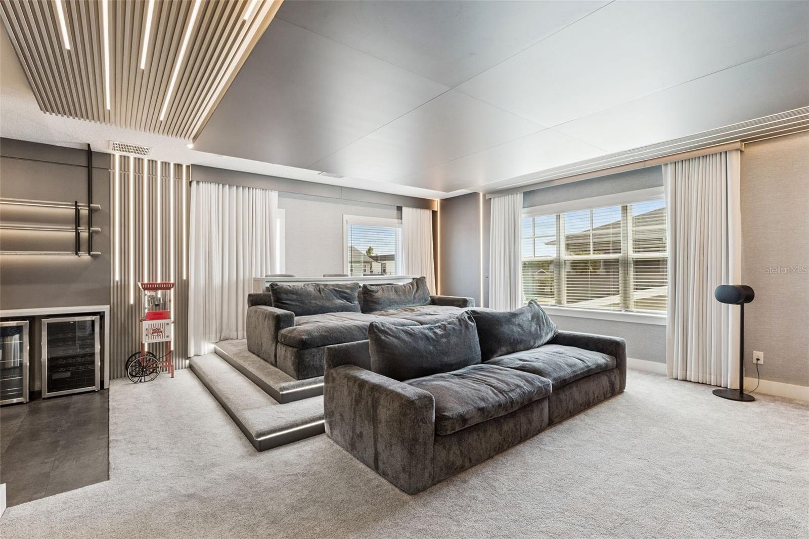 Image 26 of 53 For 12618 Snell Lane