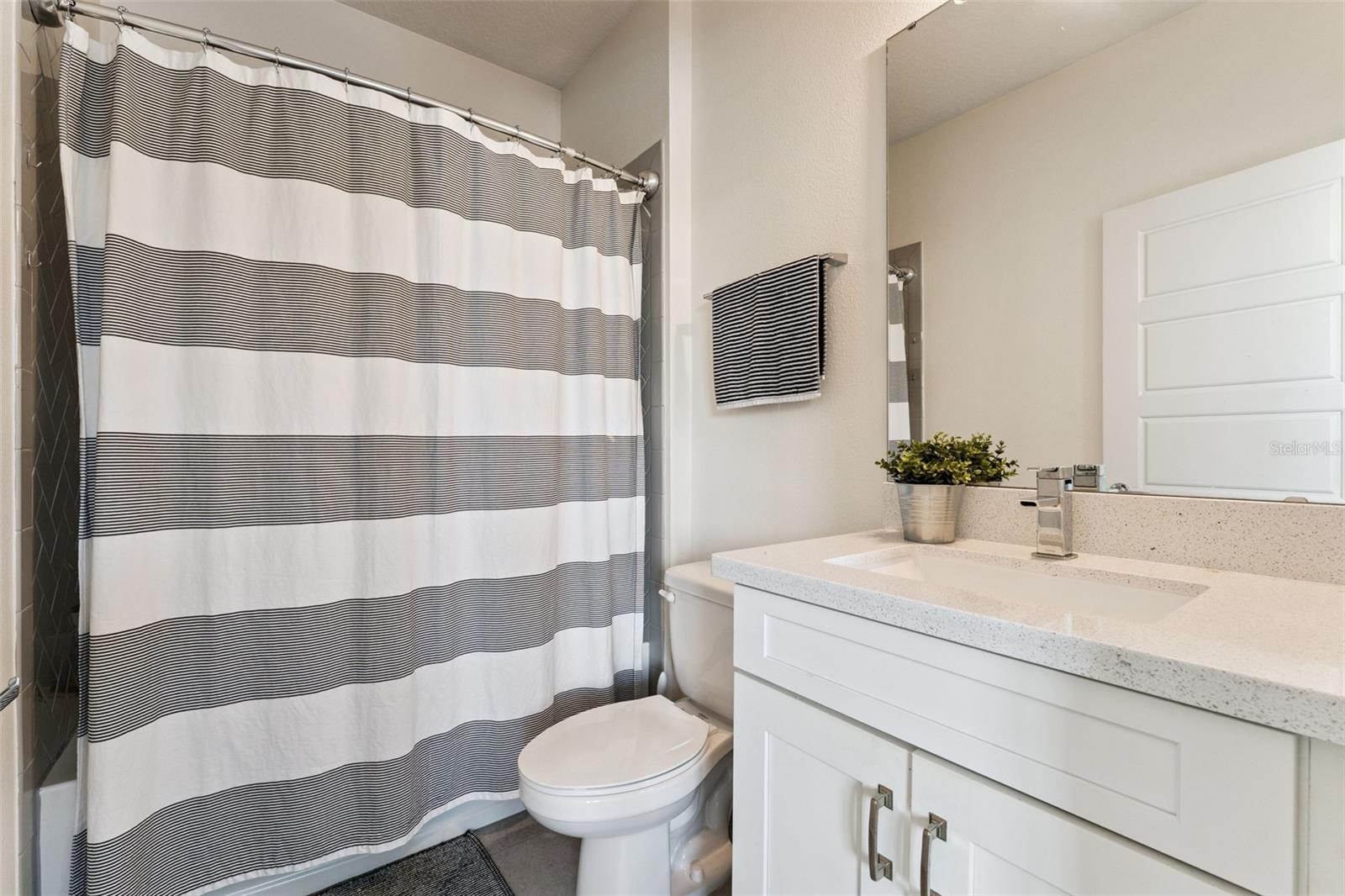 Image 35 of 53 For 12618 Snell Lane