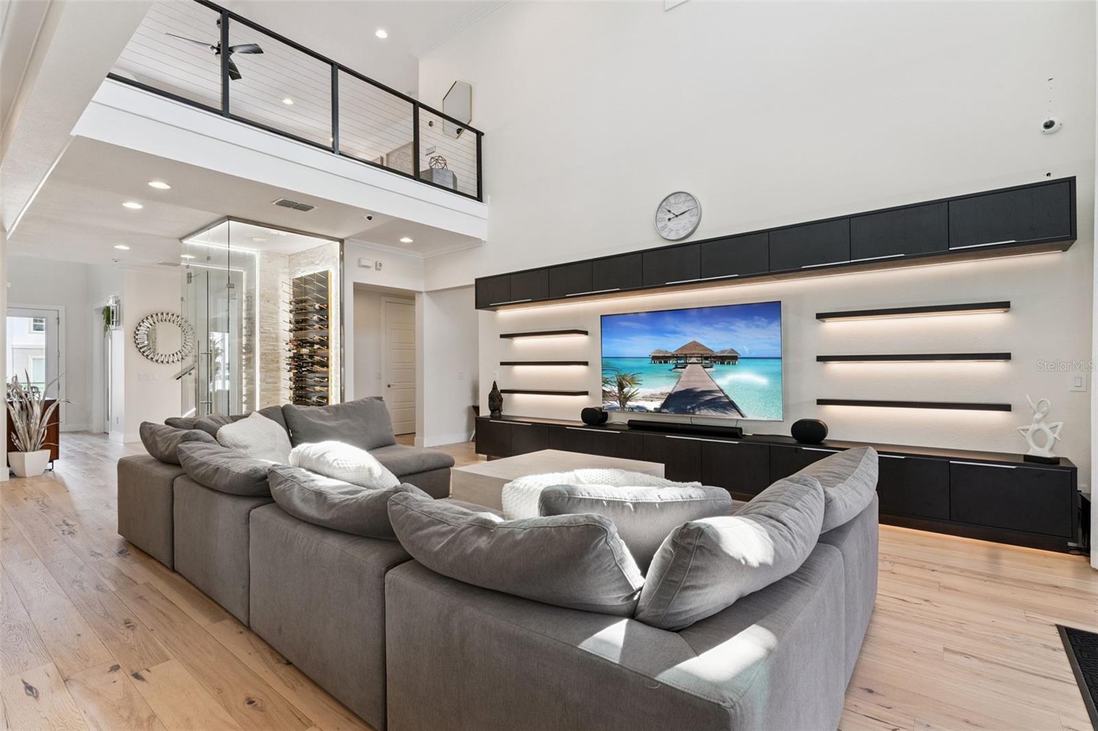 Image 7 of 53 For 12618 Snell Lane