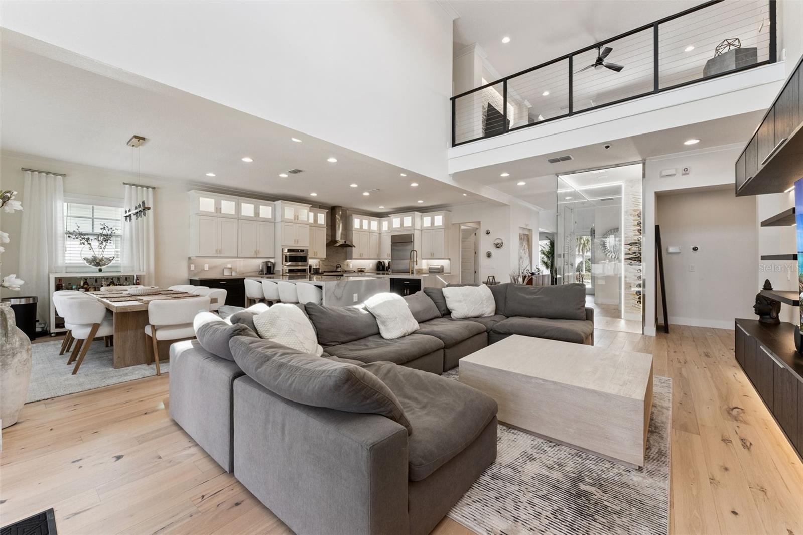 Image 8 of 53 For 12618 Snell Lane