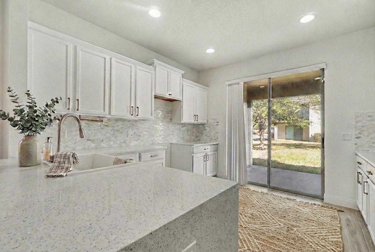 Image 6 of 15 For 406 Capron Ash Loop