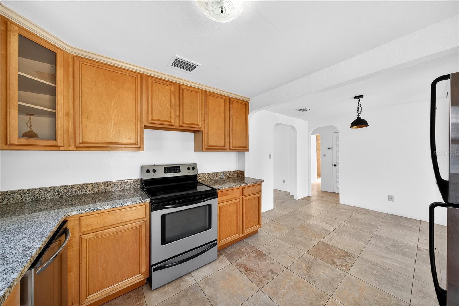 Image 8 of 23 For 765 Baffie Avenue