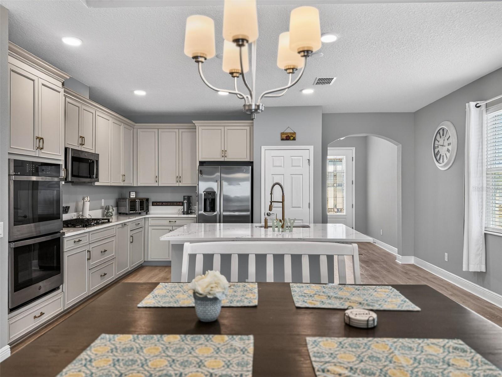 Image 12 of 31 For 1673 Suttonset Trail